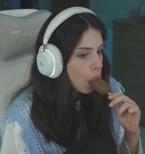 771x818